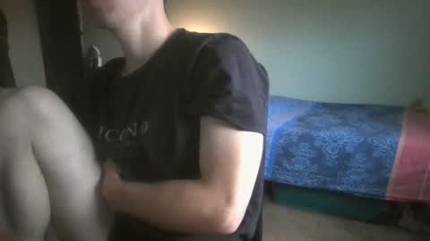 007lou online show from September 25, 2025, 6:06 am