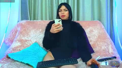 Snapshot of 01klhoe01 chatting on July 9, 2026, 1:20 am Klhoe Carter 3 online show from July 9, 2026, 1:20 am