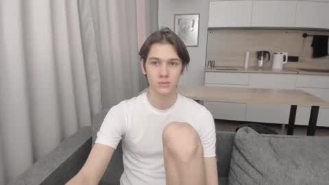 Adam online show from September 18, 2025, 12:18 pm