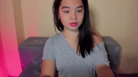 0wwlo0k online show from September 26, 2025, 6:17 am