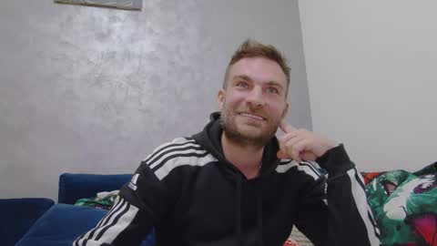 10in_deluxe online show from December 18, 2025, 6:47 pm