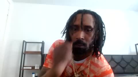 Snapshot of 11hundsum chatting on April 4, 2026, 2:58 pm Darkmeat100 online show from April 4, 2026, 2:58 pm