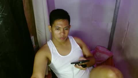 Snapshot of 11inchsinglecious chatting on March 6, 2025, 3:56 pm HUGECOCK online show from March 6, 2025, 3:56 pm