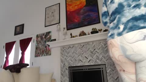 Aurora Willows online show from January 29, 2025, 7:32 pm