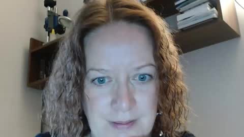 Snapshot of 12ennie chatting on October 15, 2025, 6:46 am 12ennie online show from October 15, 2025, 6:46 am