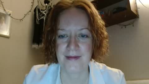 Snapshot of 12ennie chatting on November 6, 2025, 6:14 am 12ennie online show from November 6, 2025, 6:14 am