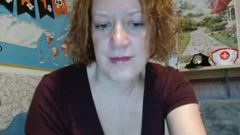 Snapshot of 12ennie chatting on November 8, 2025, 6:13 am 12ennie online show from November 8, 2025, 6:13 am