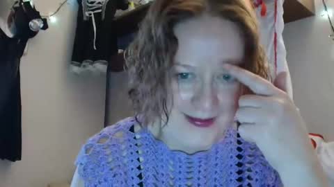 Snapshot of 12ennie chatting on November 12, 2025, 7:42 am 12ennie online show from November 12, 2025, 7:42 am