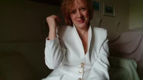 12ennie online show from June 1, 2026, 7:54 am