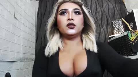 sexy kia online show from October 9, 2025, 12:52 am