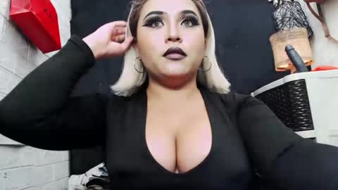 sexy kia online show from February 11, 2026, 1:54 am