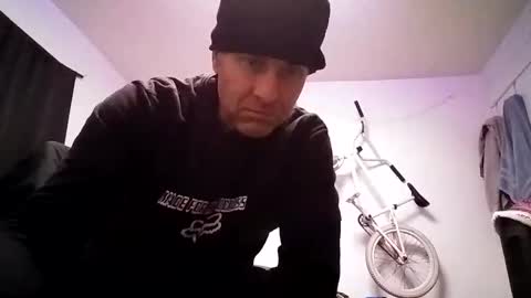 623-302-4866 azlivin online show from February 8, 2025, 8:42 am