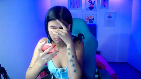 Snapshot of 18_alina chatting on January 10, 2025, 5:26 am Alina online show from January 10, 2025, 5:26 am