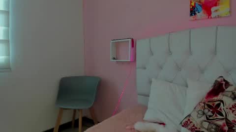 Snapshot of 18candy chatting on September 29, 2025, 7:51 pm 18candy online show from September 29, 2025, 7:51 pm