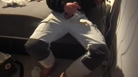 man 18 but cute online show from January 8, 2025, 9:01 pm