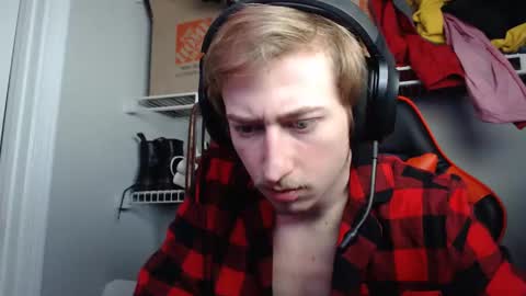 Snapshot of 18str8igcock chatting on January 12, 2025, 8:47 pm 18str8igcock online show from January 12, 2025, 8:47 pm