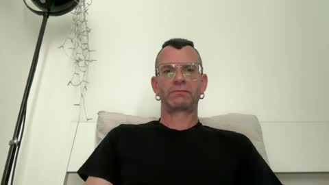 J online show from June 21, 2026, 6:27 am