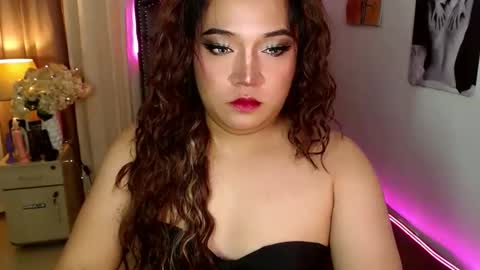 Ekang online show from October 8, 2025, 7:33 pm