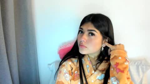 Snapshot of 1bonnie chatting on February 15, 2025, 12:26 am Hello soy bonnie online show from February 15, 2025, 12:26 am