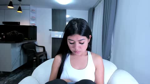 Snapshot of 1bonnie chatting on March 10, 2025, 11:06 pm Hello soy bonnie online show from March 10, 2025, 11:06 pm