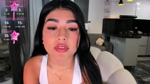 Snapshot of 1bonnie chatting on October 18, 2025, 12:24 am Hello soy bonnie online show from October 18, 2025, 12:24 am