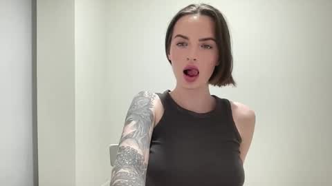 DOVE online show from April 11, 2026, 9:19 pm