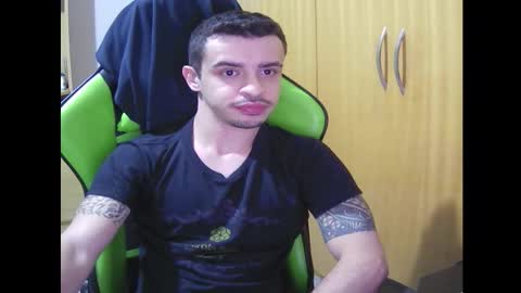 1good_vibes1 online show from November 6, 2025, 4:46 am