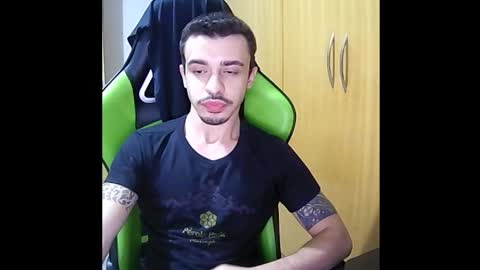 1good_vibes1 online show from November 18, 2025, 4:17 am