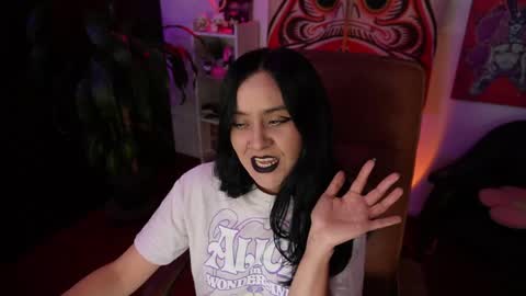 1hannamontana online show from May 15, 2026, 11:45 pm