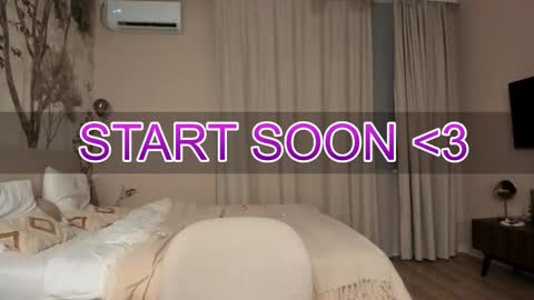 Lily 3 online show from October 2, 2025, 3:52 pm