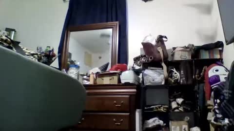 1legusvet online show from November 19, 2025, 2:50 pm