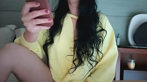 Onna online show from June 18, 2026, 5:17 pm
