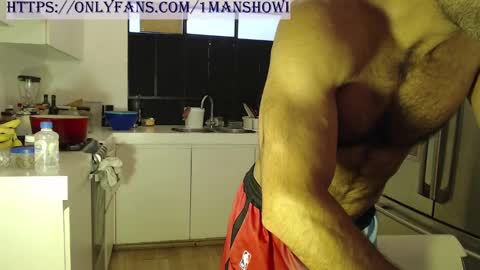 Snapshot of 1manshow11 chatting on February 21, 2025, 8:16 pm 1manshow11 online show from February 21, 2025, 8:16 pm