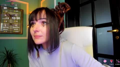 Snapshot of 1munique chatting on September 30, 2025, 3:39 pm Moona online show from September 30, 2025, 3:39 pm