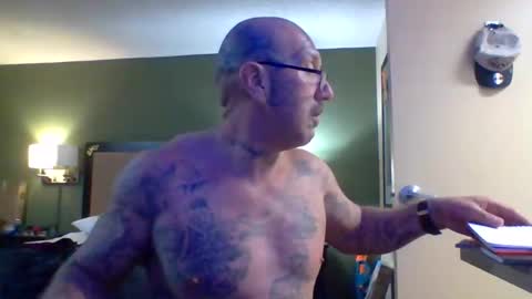 Snapshot of 1nastya8 chatting on February 11, 2026, 12:32 pm TheShyOne18 online show from February 11, 2026, 12:32 pm