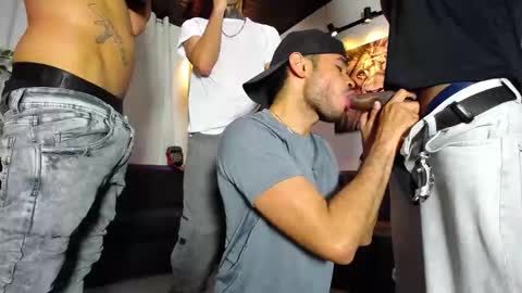 pushman online show from December 1, 2025, 11:48 am