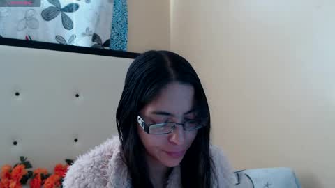 paola online show from April 11, 2026, 7:18 pm