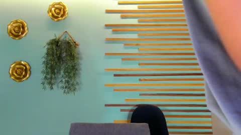 Snapshot of 1sebass chatting on October 19, 2025, 1:34 pm Sebastian online show from October 19, 2025, 1:34 pm