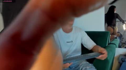 1Threestar online show from November 9, 2025, 1:26 am