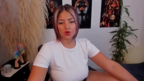 1wayra online show from November 5, 2025, 4:18 pm