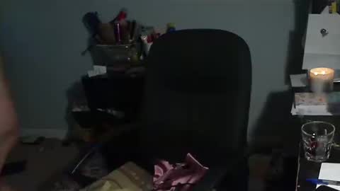 Snapshot of 1xtrahornyone chatting on October 17, 2025, 1:53 am Susan online show from October 17, 2025, 1:53 am