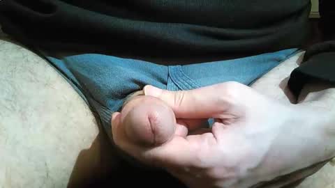 Snapshot of 2001uwuk chatting on March 16, 2026, 10:14 pm 2001uwuk online show from March 16, 2026, 10:14 pm