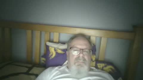 Snapshot of 2003dynawideglide chatting on January 11, 2025, 8:43 pm 2003dynawideglide online show from January 11, 2025, 8:43 pm