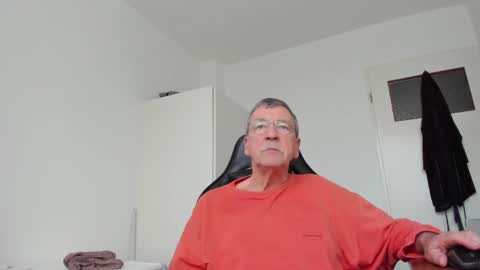 Snapshot of 200gentleman chatting on February 8, 2025, 4:14 pm Henk online show from February 8, 2025, 4:14 pm