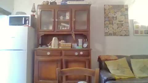 Snapshot of 22esserre chatting on October 3, 2025, 1:08 pm 22esserre online show from October 3, 2025, 1:08 pm