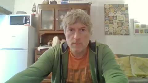 Snapshot of 22esserre chatting on October 13, 2025, 11:43 am 22esserre online show from October 13, 2025, 11:43 am