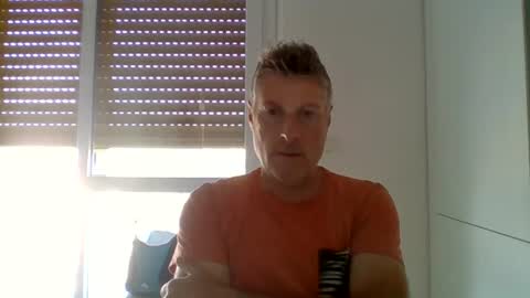 Snapshot of 22esserre chatting on July 17, 2026, 1:51 pm 22esserre online show from July 17, 2026, 1:51 pm