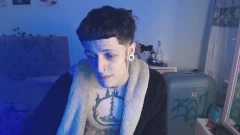 Snapshot of 2cb0y chatting on September 13, 2025, 7:57 pm BAD online show from September 13, 2025, 7:57 pm