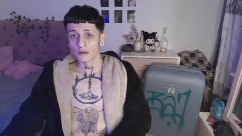 Snapshot of 2cb0y chatting on September 16, 2025, 8:32 pm BAD online show from September 16, 2025, 8:32 pm