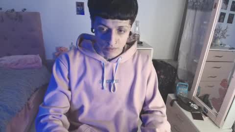 Snapshot of 2cb0y chatting on October 14, 2025, 8:20 pm BAD online show from October 14, 2025, 8:20 pm